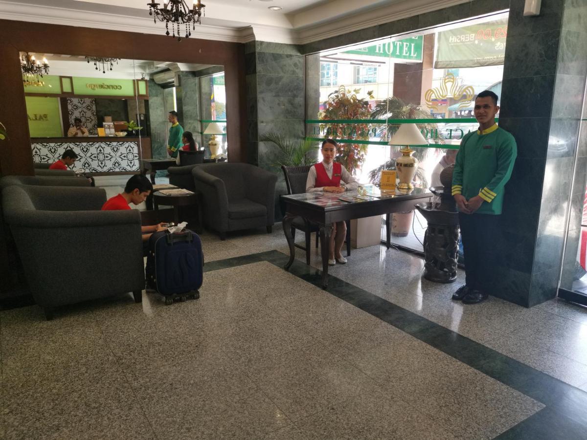Palace Hotel Куала Лумпур Екстериор снимка
