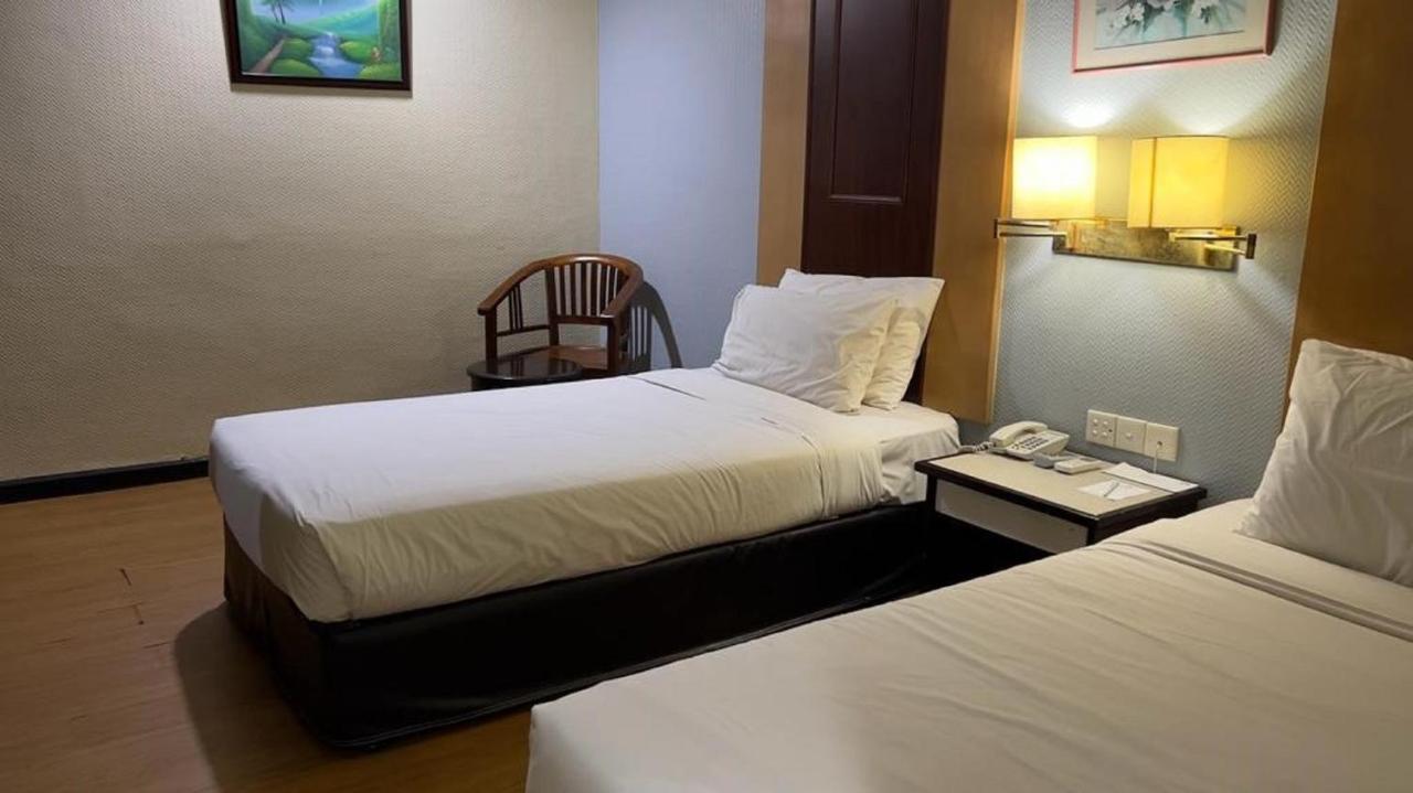 Palace Hotel Куала Лумпур Екстериор снимка