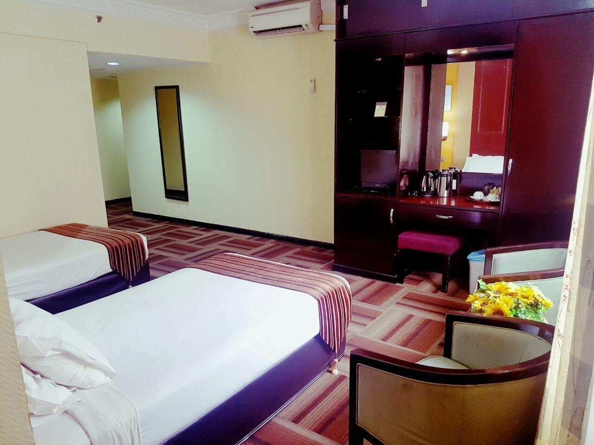 Palace Hotel Куала Лумпур Екстериор снимка